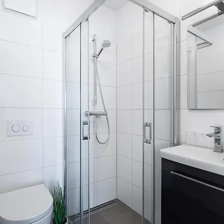 Ocean Lounge: Meerblick, Sauna, Balkon, 3 Schlafzimmer קפלן